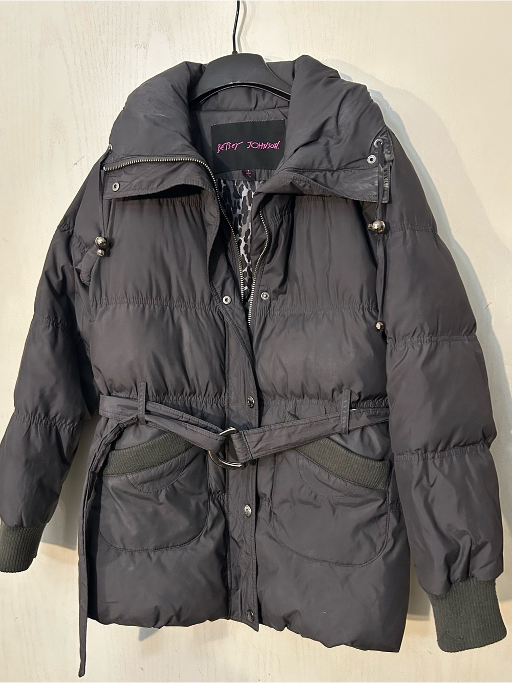 Betsey Johnson Belted Puffer Coat Women’s S Black Leopard Lined